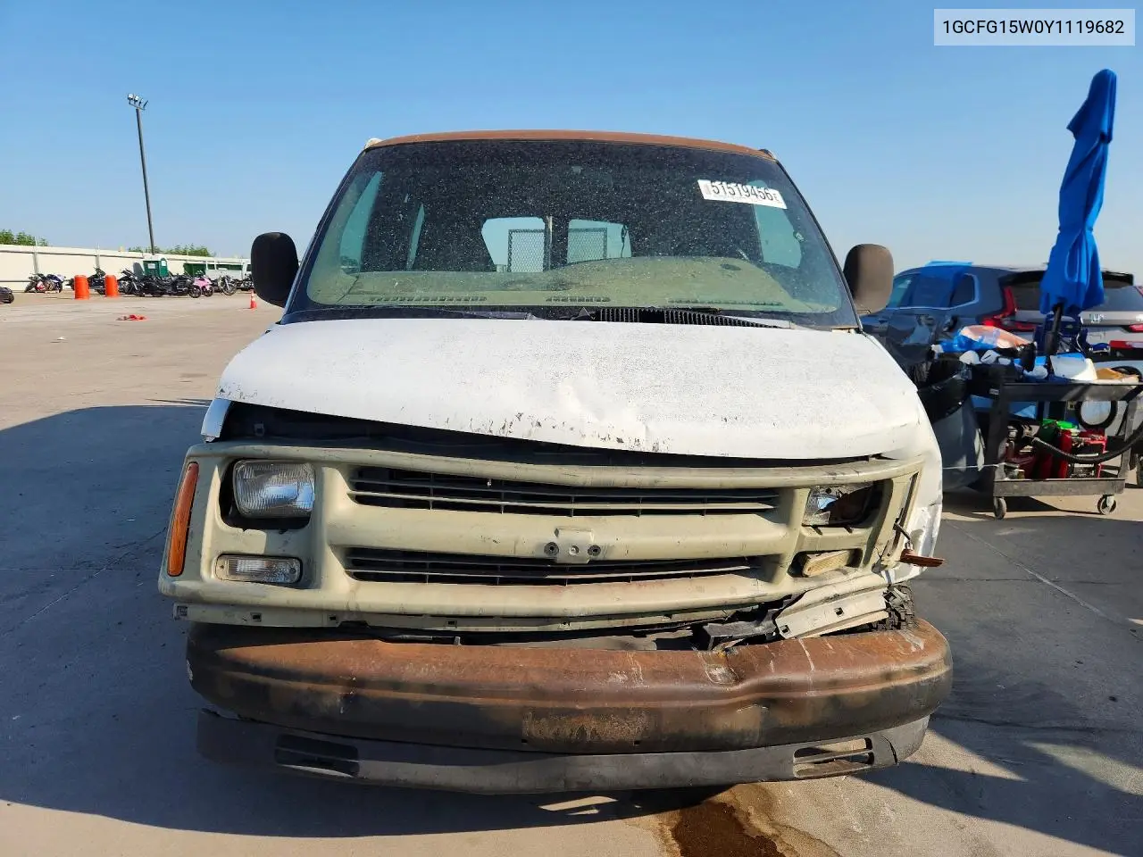 2000 Chevrolet Express G1500 VIN: 1GCFG15W0Y1119682 Lot: 51519456