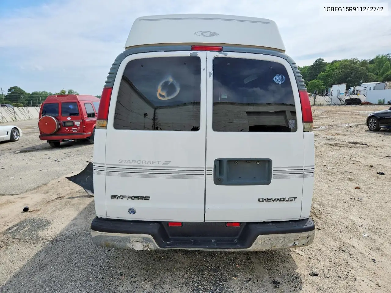 2001 Chevrolet Express G1500 VIN: 1GBFG15R911242742 Lot: 60434556