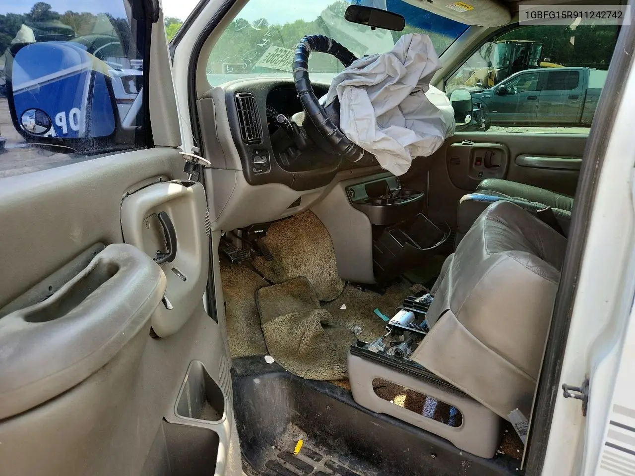 2001 Chevrolet Express G1500 VIN: 1GBFG15R911242742 Lot: 60434556