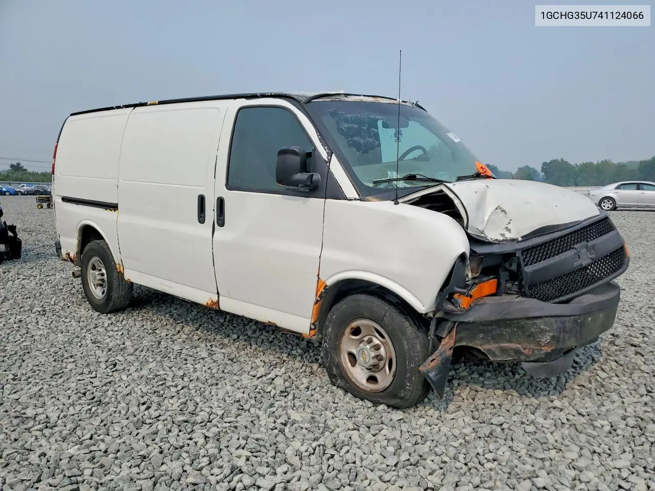 2004 Chevrolet Express G3500 VIN: 1GCHG35U741124066 Lot: 61746426