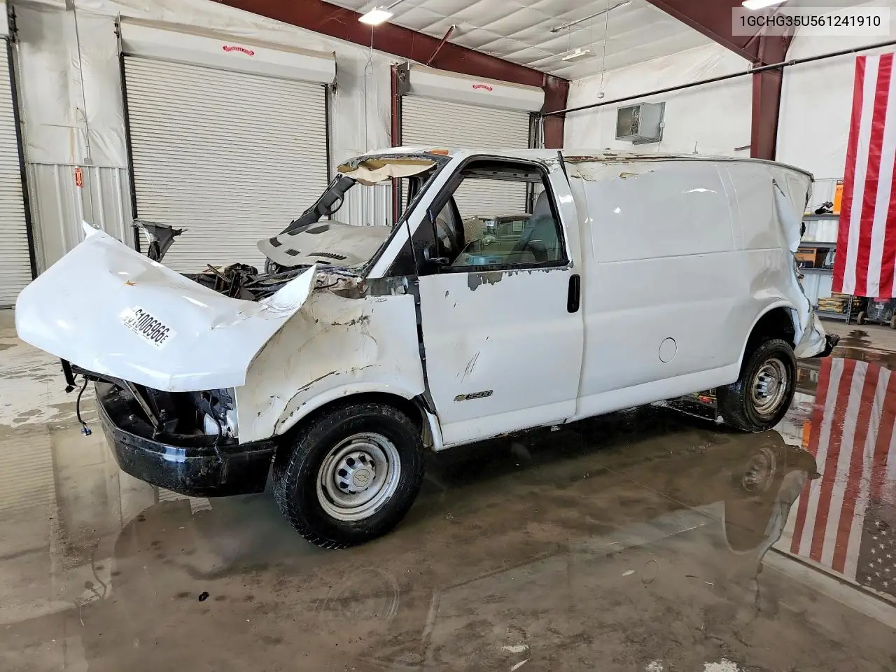 2006 Chevrolet Express G3500 VIN: 1GCHG35U561241910 Lot: 61006966