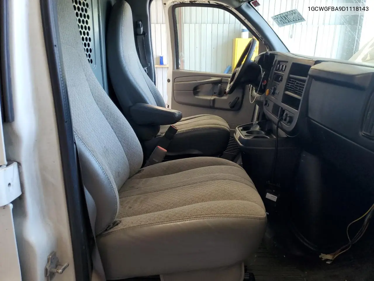 2013 Chevrolet Express G2500 VIN: 1GCWGFBA9D1118143 Lot: 66967375
