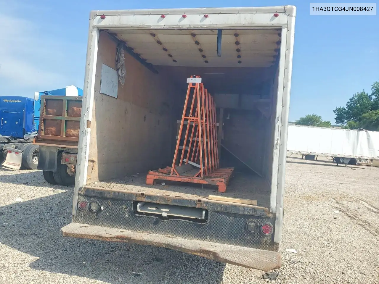 1HA3GTCG4JN008427 2018 Chevrolet Express G3500