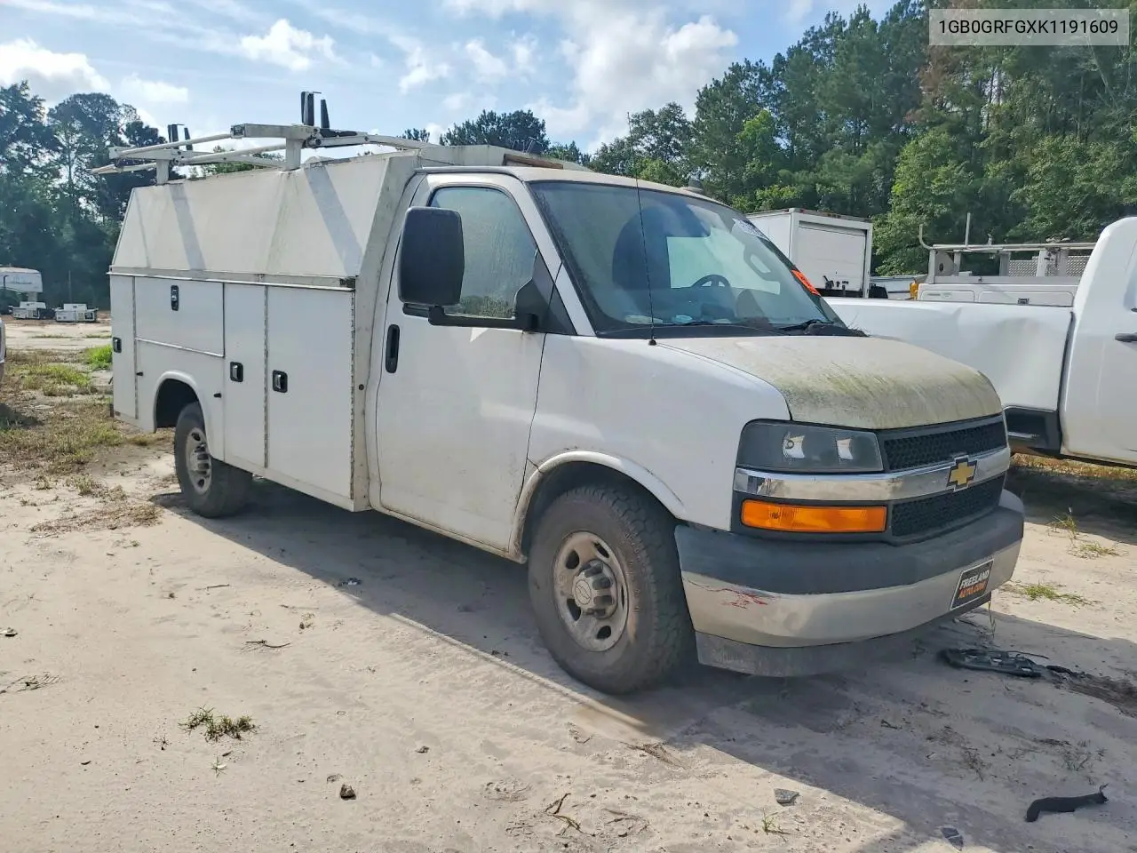 2019 Chevrolet Express G3500 VIN: 1GB0GRFGXK1191609 Lot: 56550546