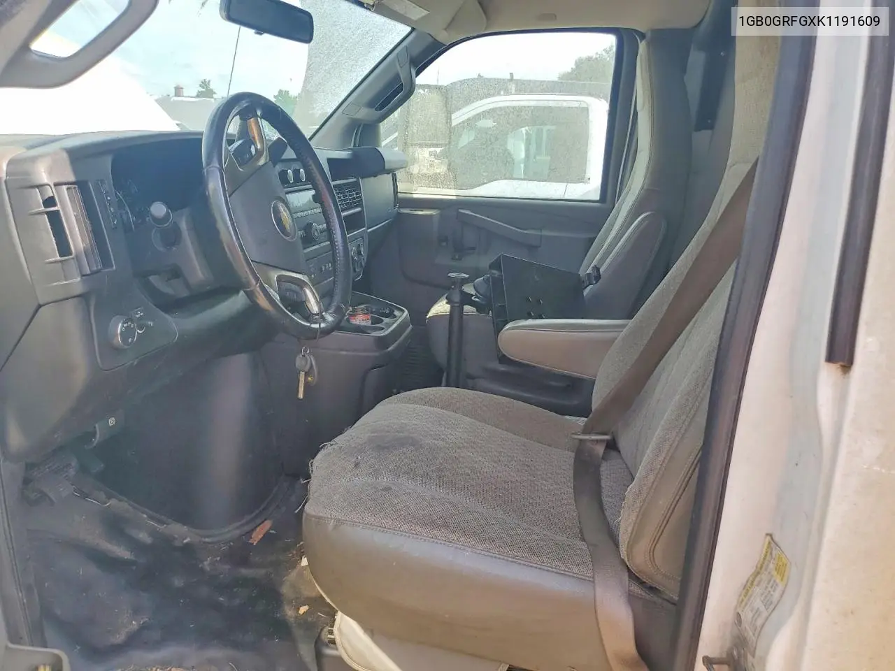 2019 Chevrolet Express G3500 VIN: 1GB0GRFGXK1191609 Lot: 56550546