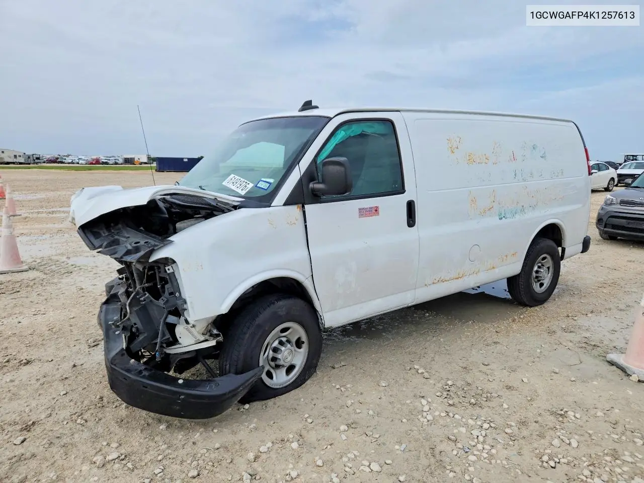 2019 Chevrolet Express G2500 VIN: 1GCWGAFP4K1257613 Lot: 61491976
