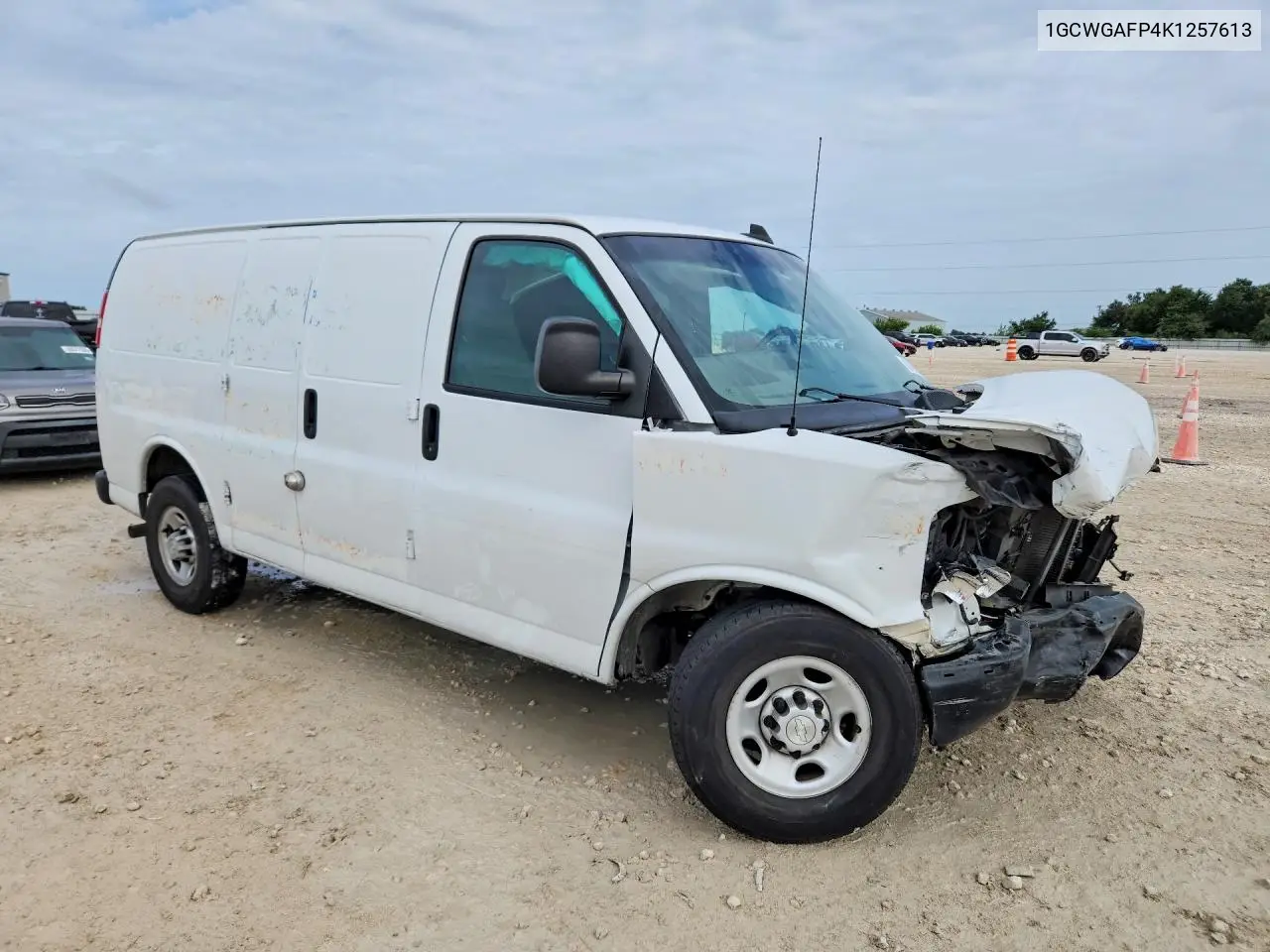 2019 Chevrolet Express G2500 VIN: 1GCWGAFP4K1257613 Lot: 61491976
