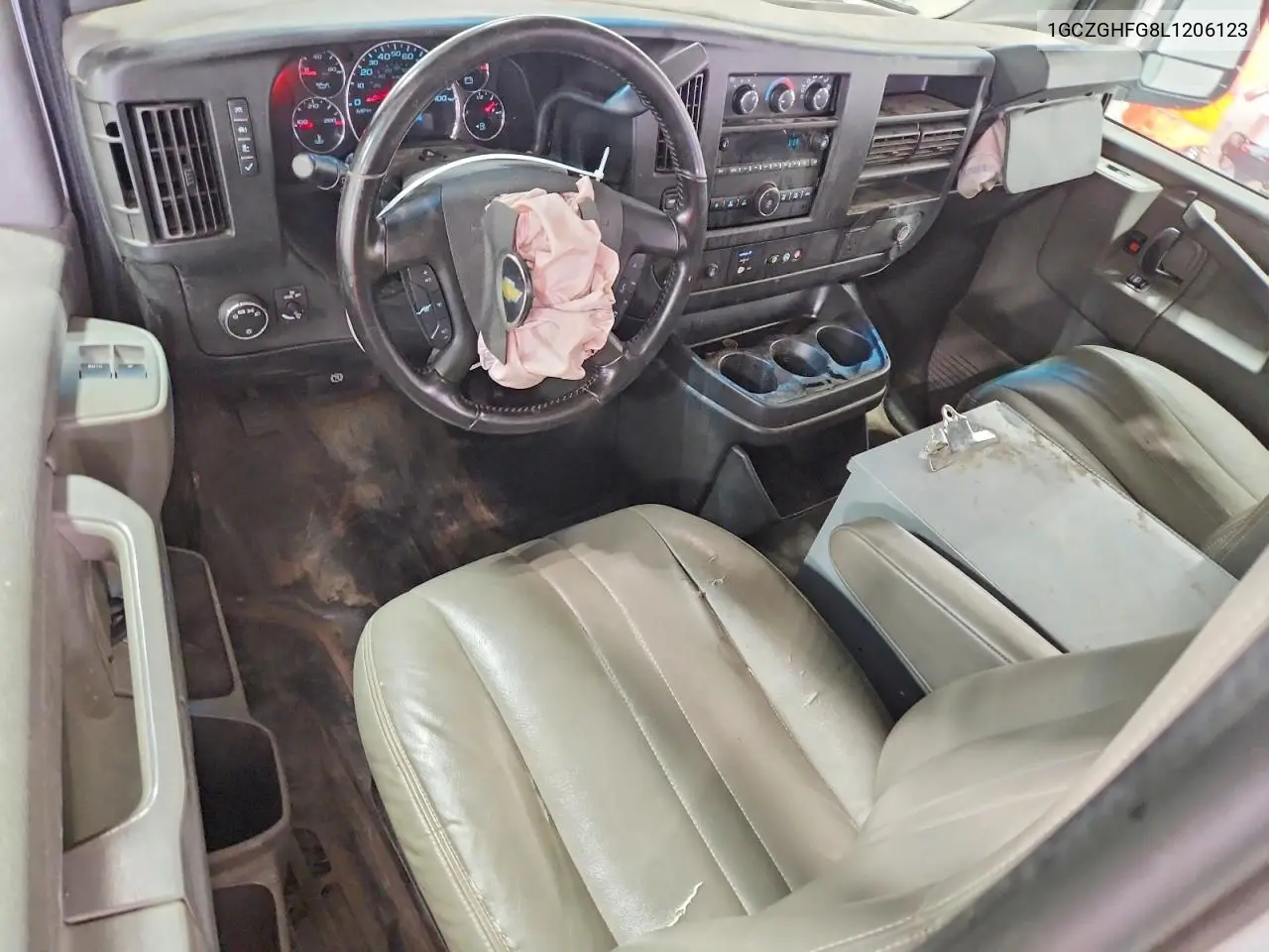 2020 Chevrolet Express Van VIN: 1GCZGHFG8L1206123 Lot: 61357596