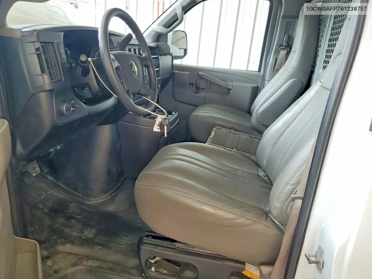 2024 Chevrolet Express 2500 Cargo Delivery Van VIN: 1GCWGAFP7R1238757 Lot: 54596376
