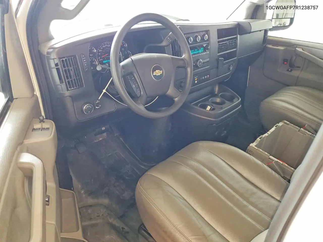 2024 Chevrolet Express 2500 Cargo Delivery Van VIN: 1GCWGAFP7R1238757 Lot: 54596376