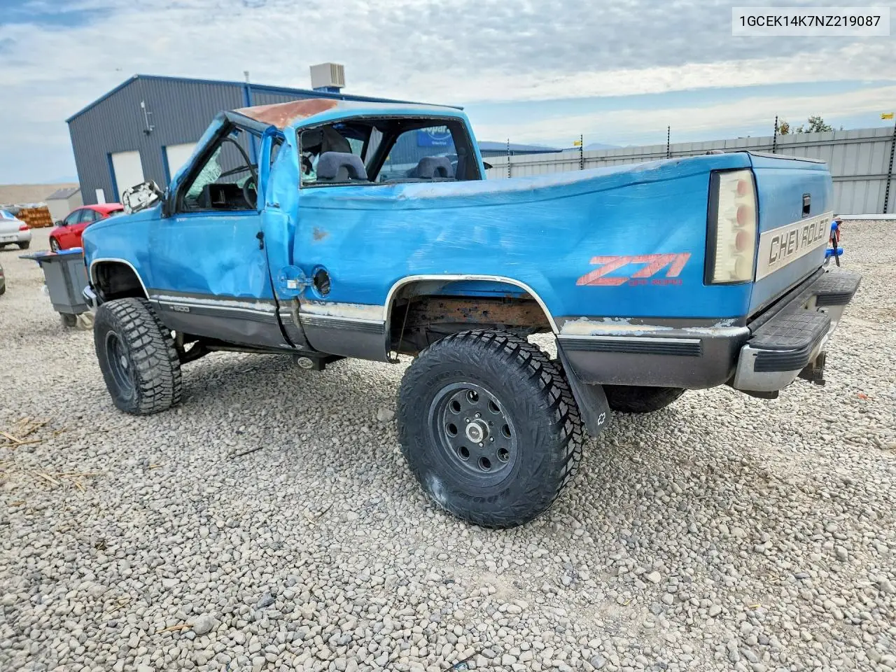 1992 Chevrolet Gmt-400 K1500 VIN: 1GCEK14K7NZ219087 Lot: 61400866