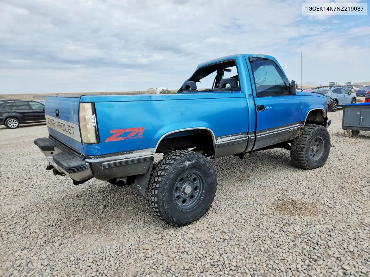 1992 Chevrolet Gmt-400 K1500 VIN: 1GCEK14K7NZ219087 Lot: 61400866