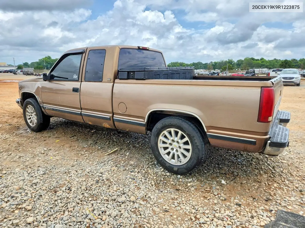 1994 Chevrolet Gmt-400 K1500 VIN: 2GCEK19K9R1223875 Lot: 55125186