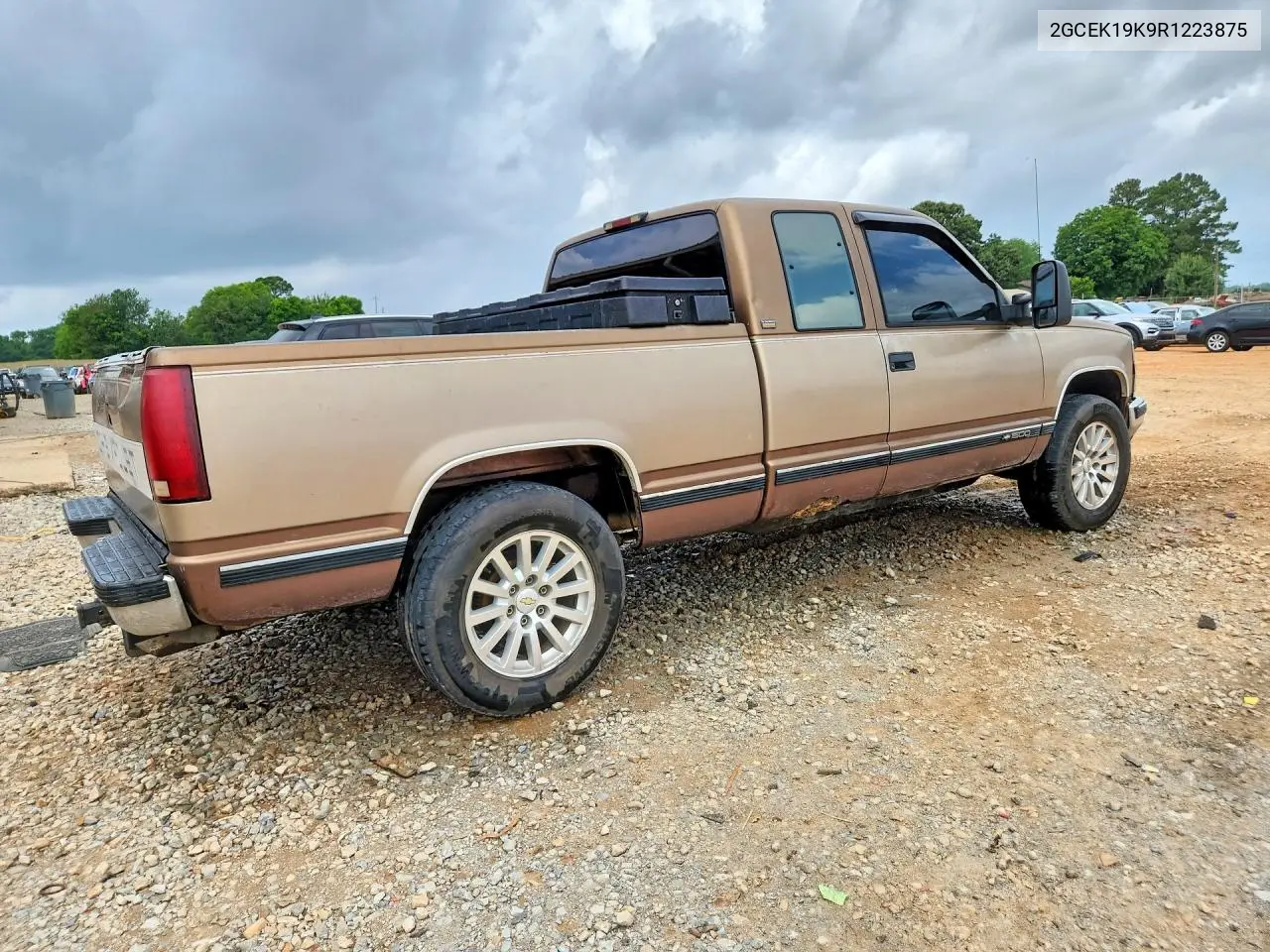 1994 Chevrolet Gmt-400 K1500 VIN: 2GCEK19K9R1223875 Lot: 55125186