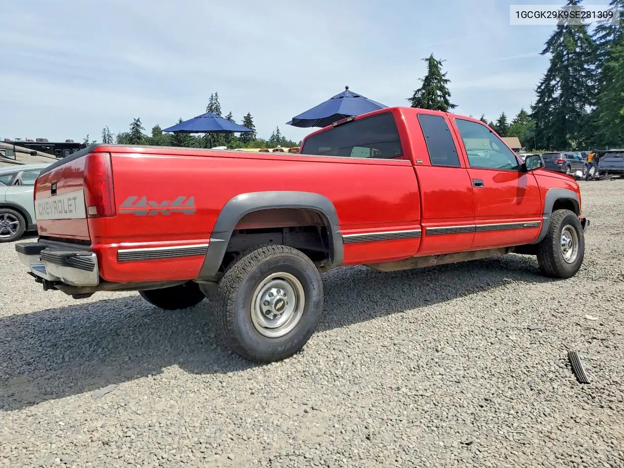 1995 Chevrolet Gmt-400 K2500 VIN: 1GCGK29K9SE281309 Lot: 58616296