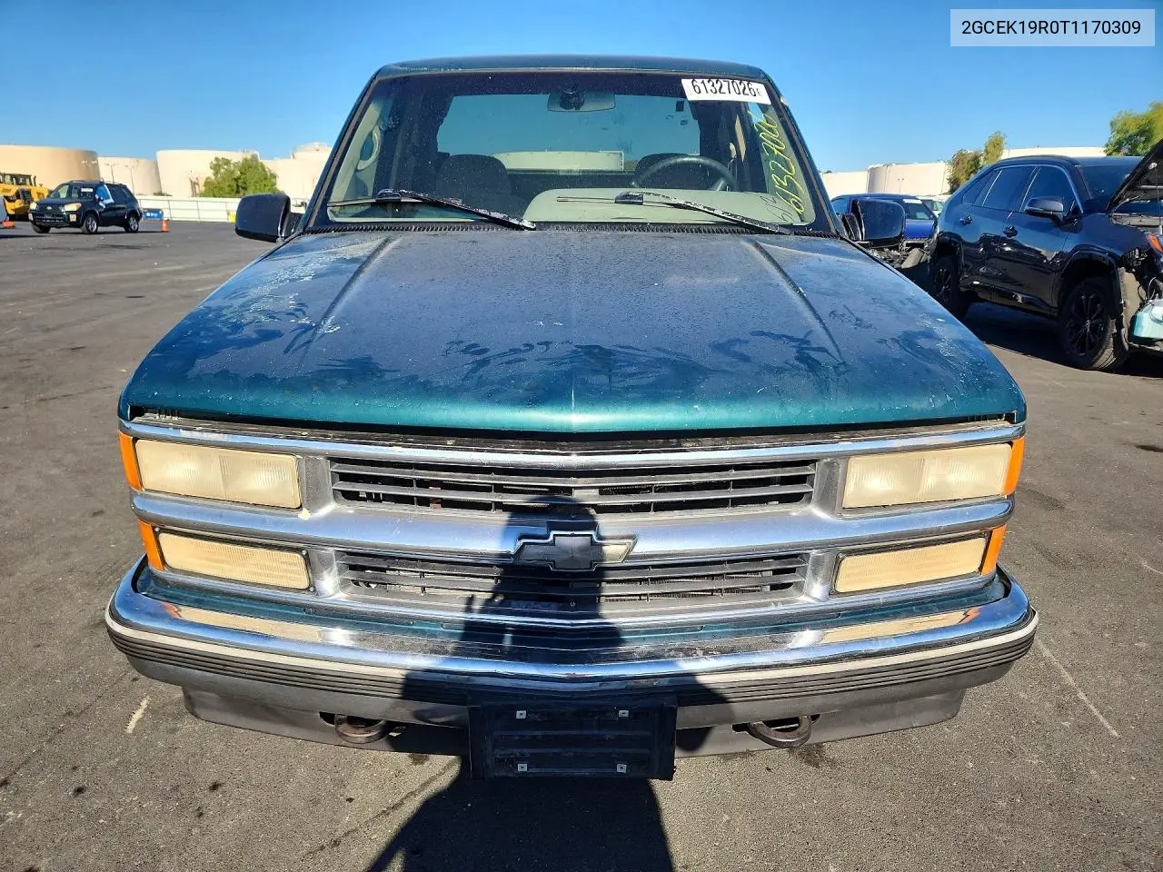 1996 Chevrolet Gmt-400 K1500 VIN: 2GCEK19R0T1170309 Lot: 61327026