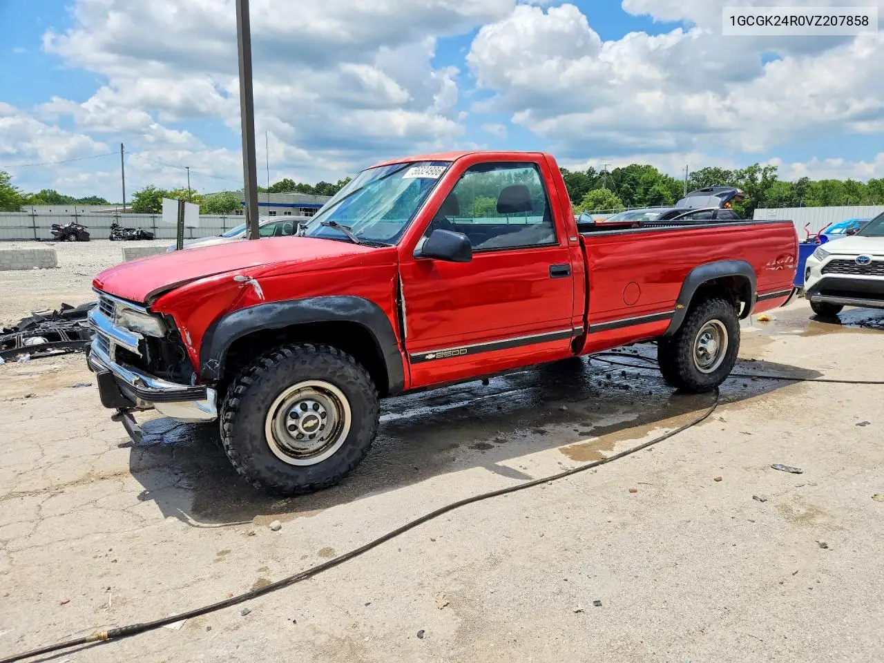 1997 Chevrolet Gmt-400 K2500 VIN: 1GCGK24R0VZ207858 Lot: 56324986