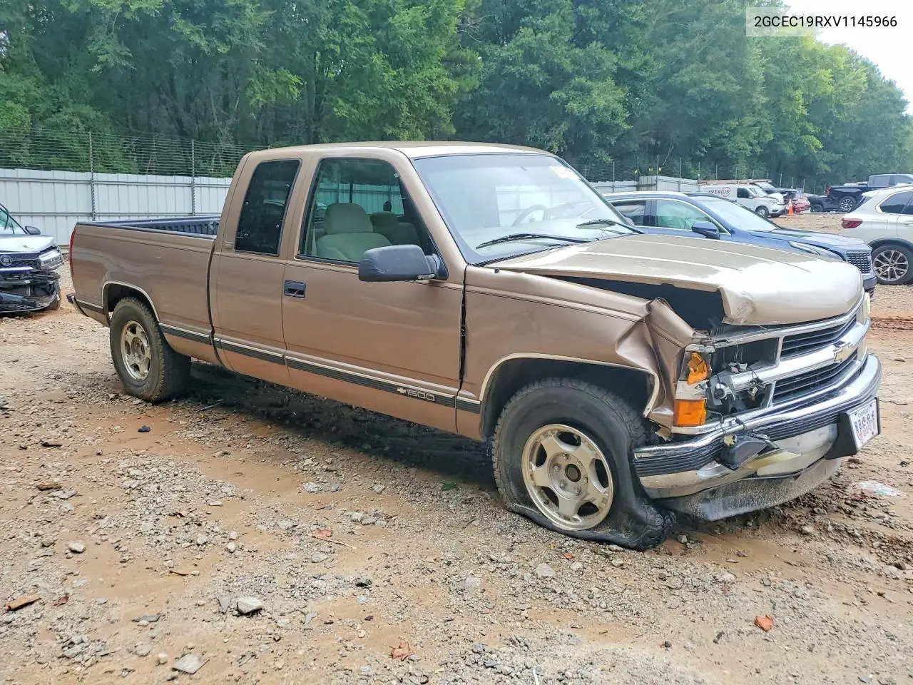 1997 Chevrolet Gmt-400 C1500 VIN: 2GCEC19RXV1145966 Lot: 60394086