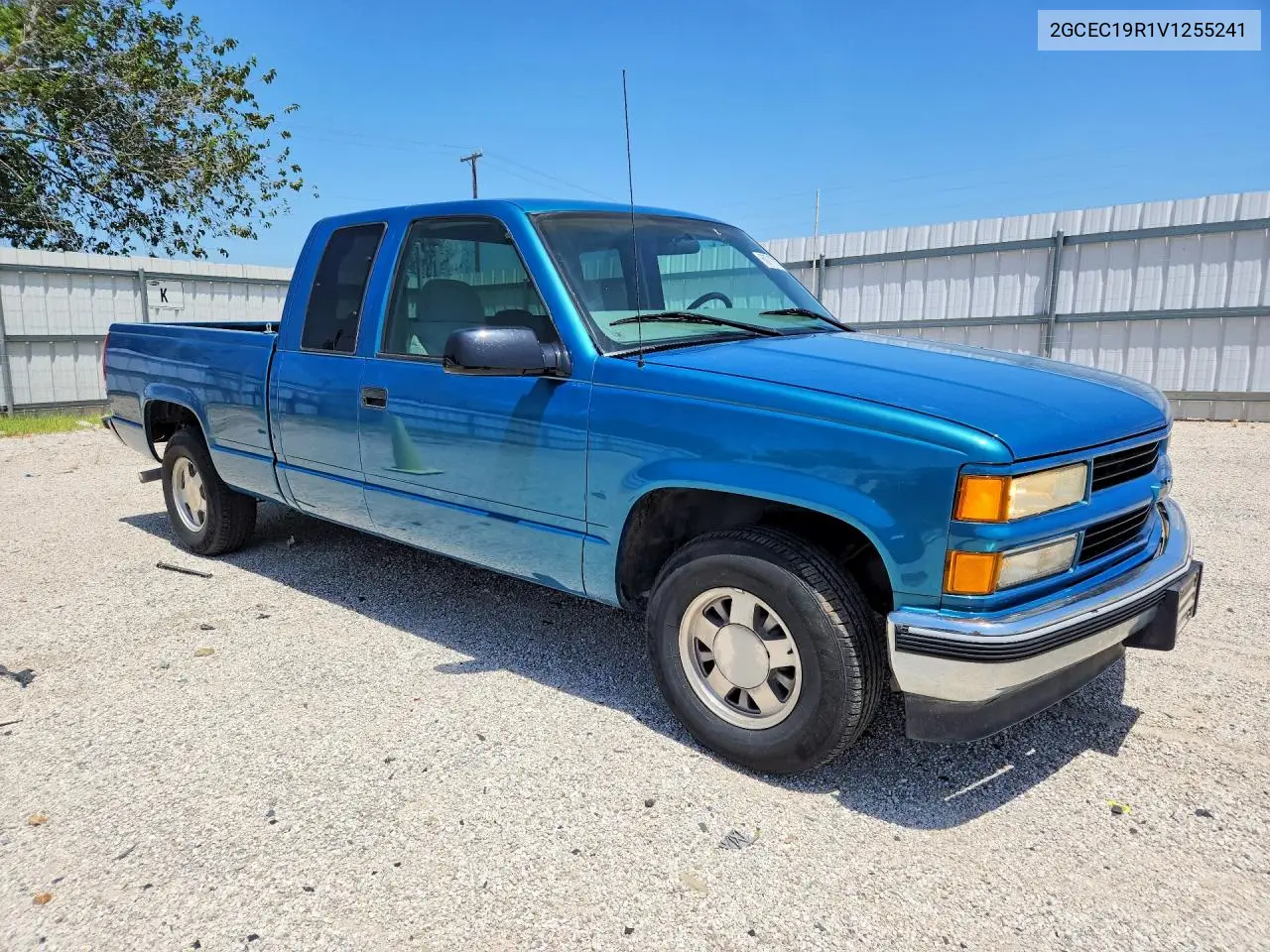 1997 Chevrolet Gmt-400 C1500 VIN: 2GCEC19R1V1255241 Lot: 60717016
