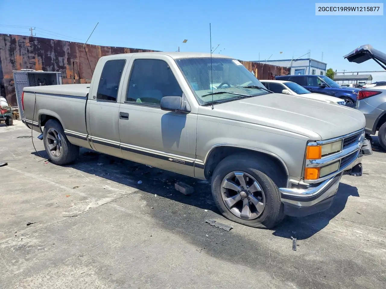 1998 Chevrolet Gmt-400 C1500 VIN: 2GCEC19R9W1215877 Lot: 57213726
