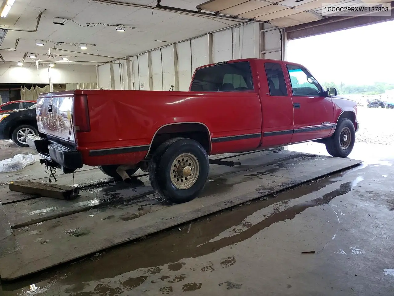 1998 Chevrolet Gmt-400 C2500 VIN: 1GCGC29RXWE137803 Lot: 60943186