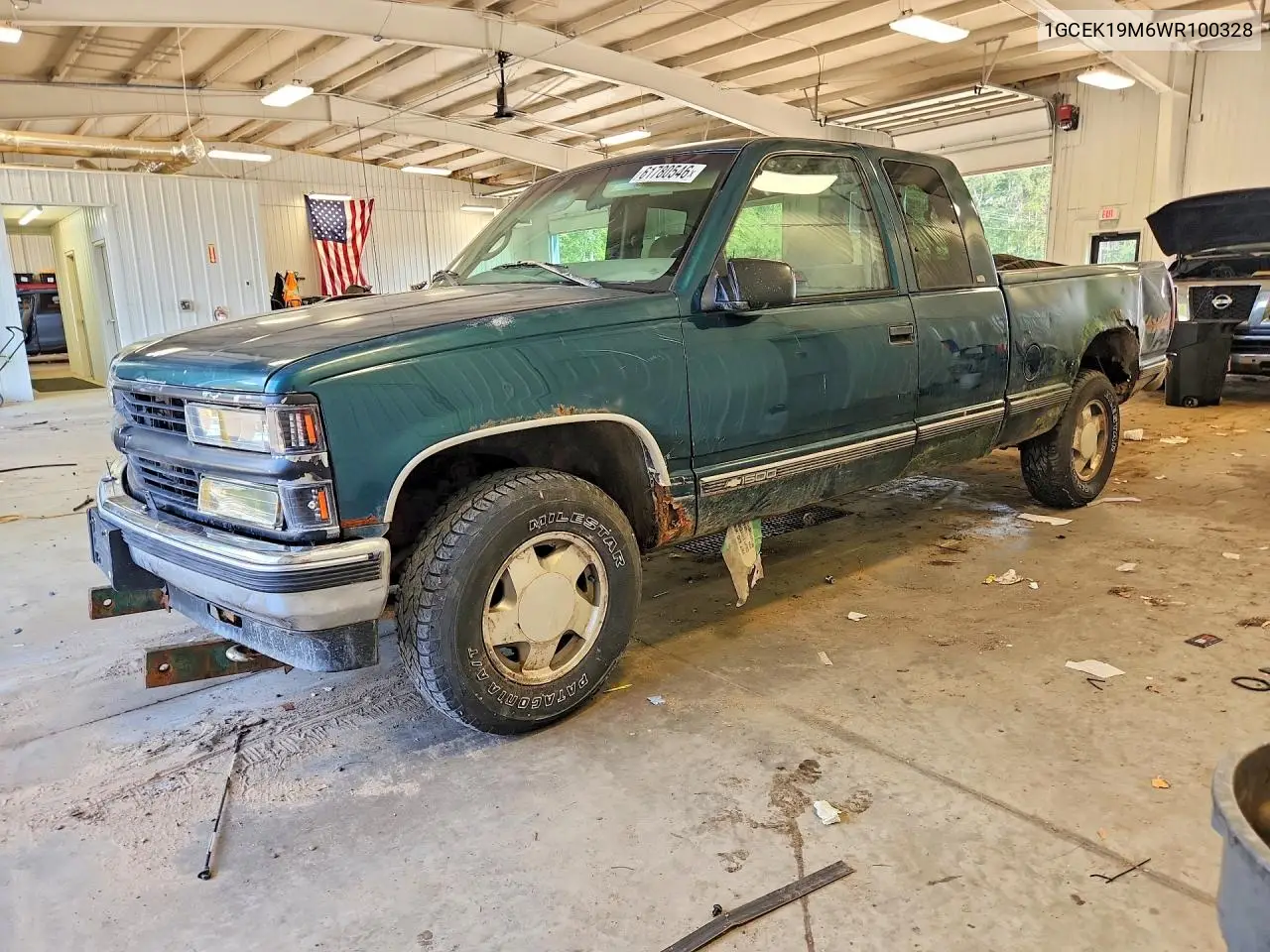 1998 Chevrolet Gmt-400 K1500 VIN: 1GCEK19M6WR100328 Lot: 61780546