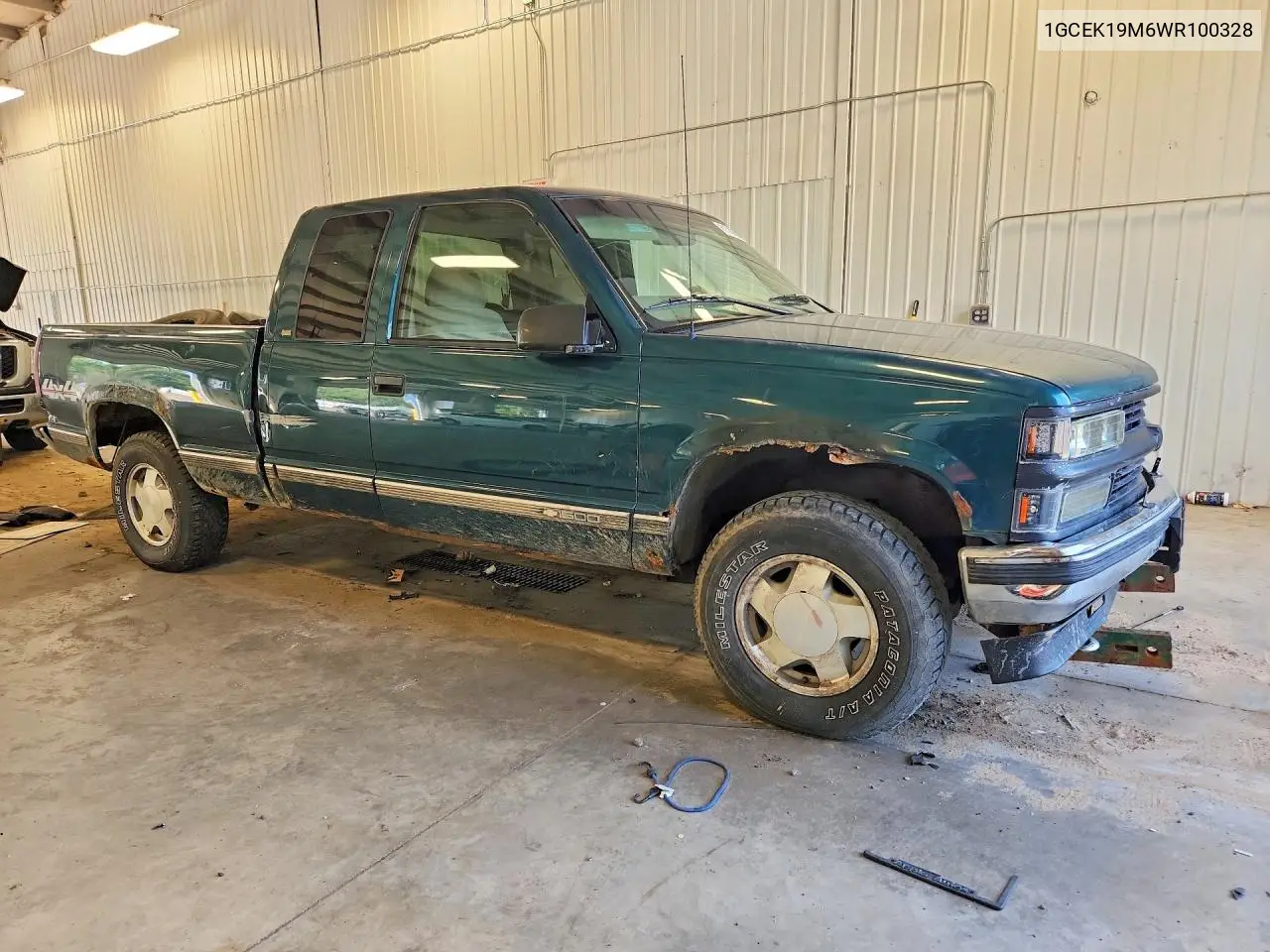 1998 Chevrolet Gmt-400 K1500 VIN: 1GCEK19M6WR100328 Lot: 61780546