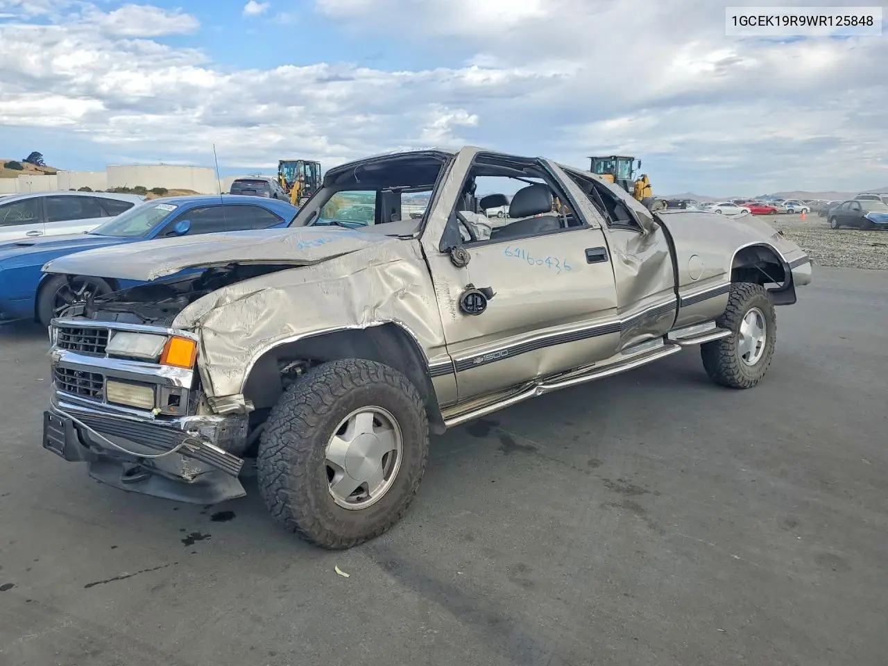 1998 Chevrolet Gmt-400 K1500 VIN: 1GCEK19R9WR125848 Lot: 62160436