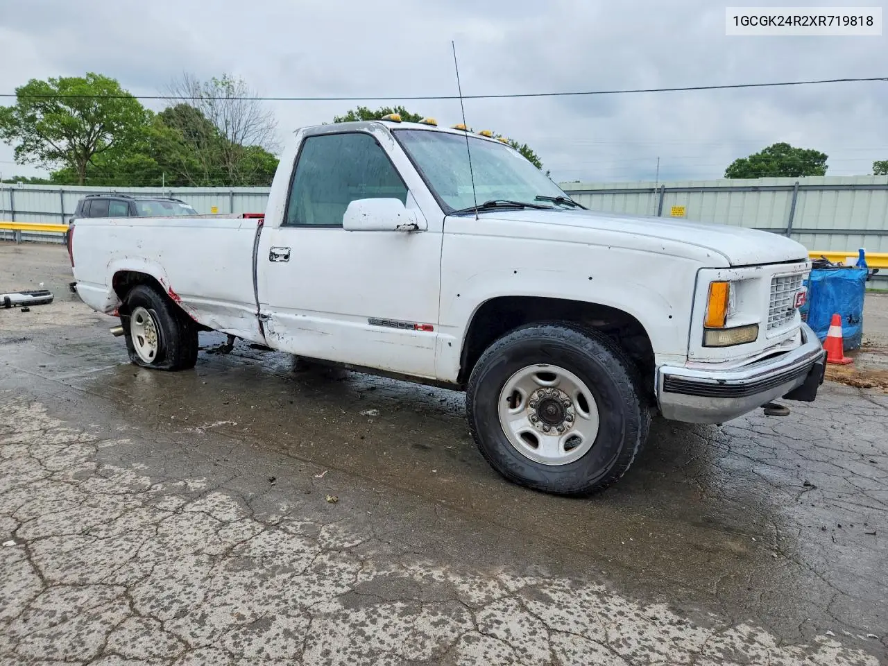 1999 Chevrolet Gmt-400 K2500 VIN: 1GCGK24R2XR719818 Lot: 55201626