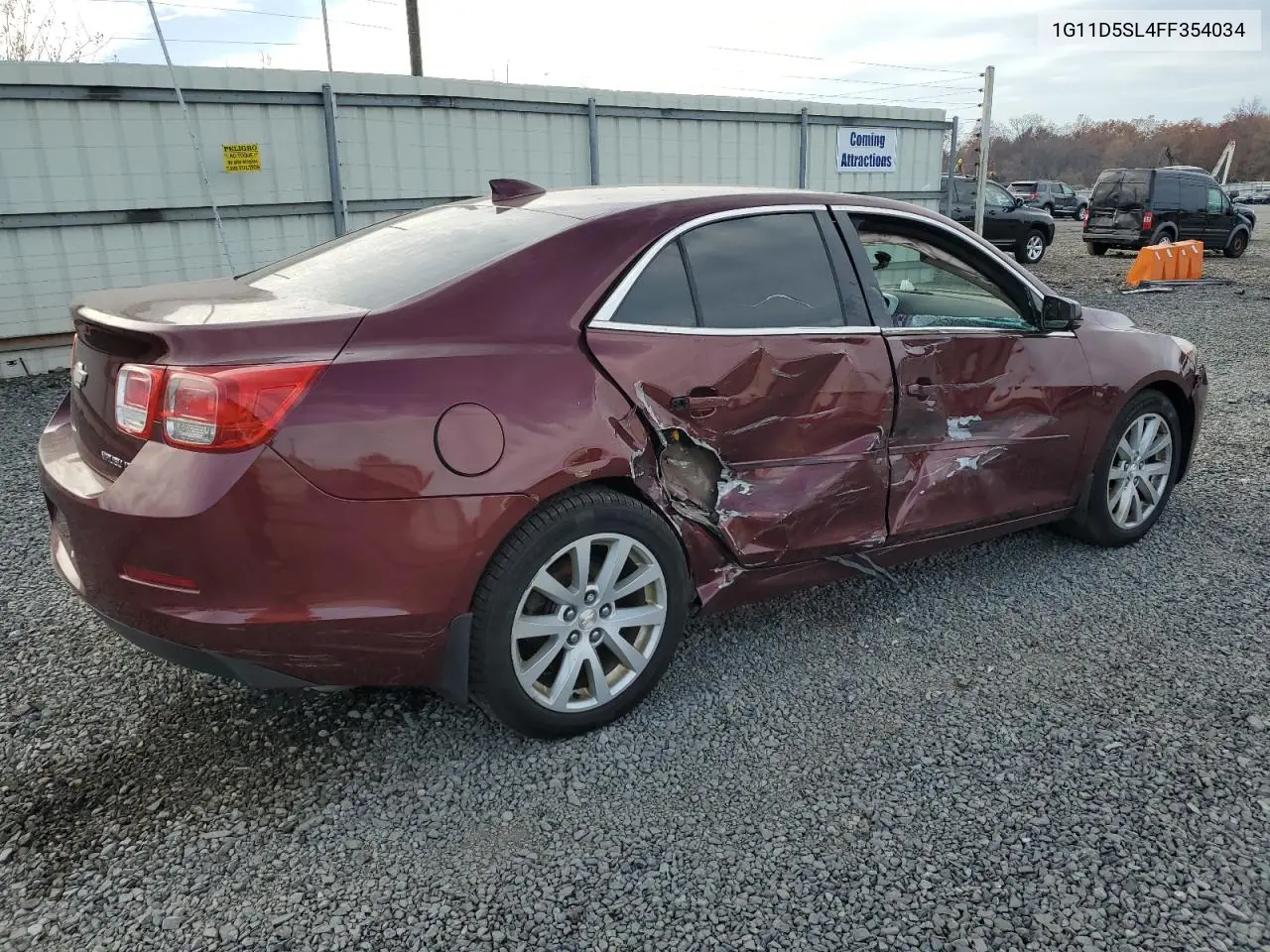 1G11D5SL4FF354034 2015 Chev Malibu 2Lt