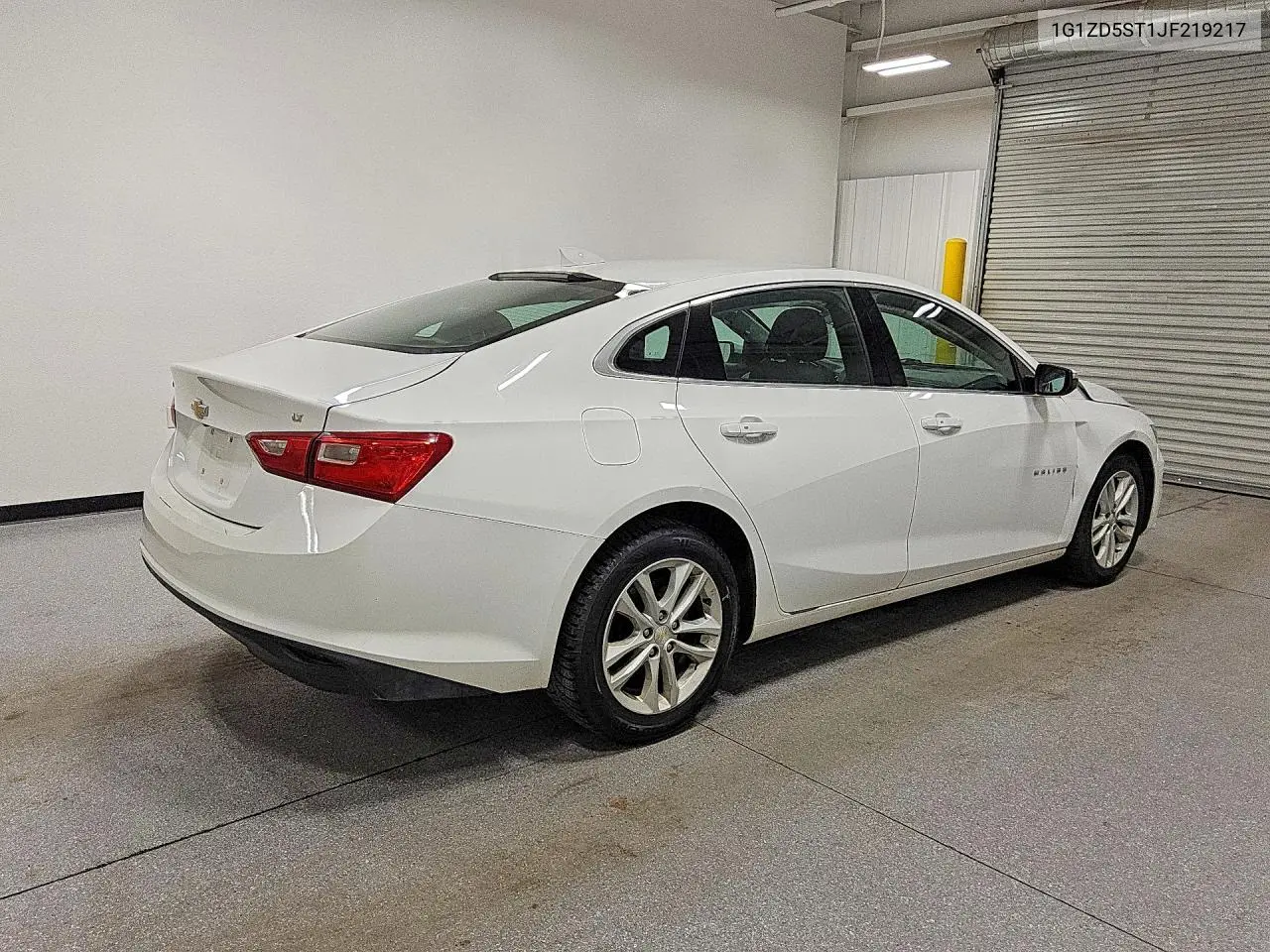 2018 Chevrolet Malibu Lt VIN: 1G1ZD5ST1JF219217 Lot: 57035186