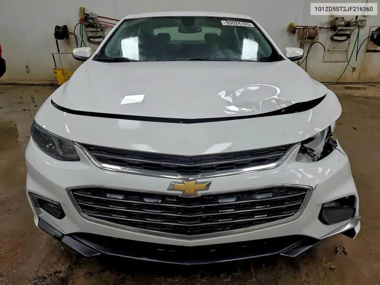 1G1ZD5ST2JF216360 2018 Chevrolet Malibu Lt