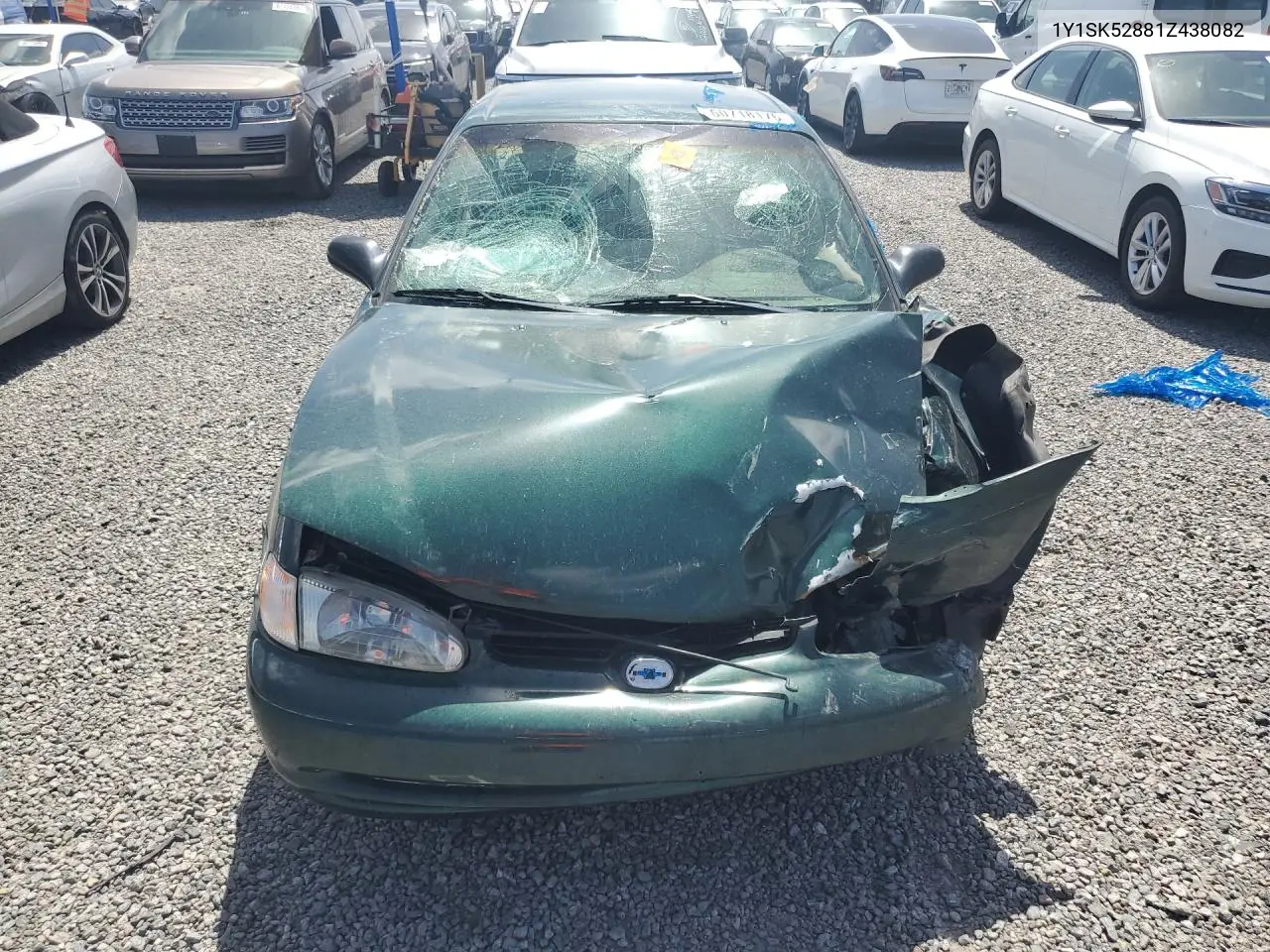 2001 Chevrolet Geo Prizm Base VIN: 1Y1SK52881Z438082 Lot: 60718176