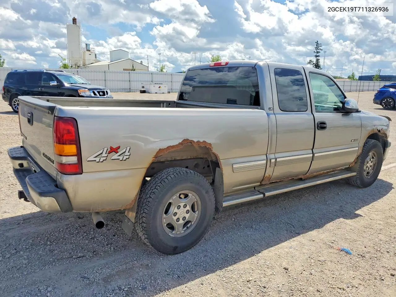 2001 Chevrolet Silverado K1500 VIN: 2GCEK19T711326936 Lot: 57615936
