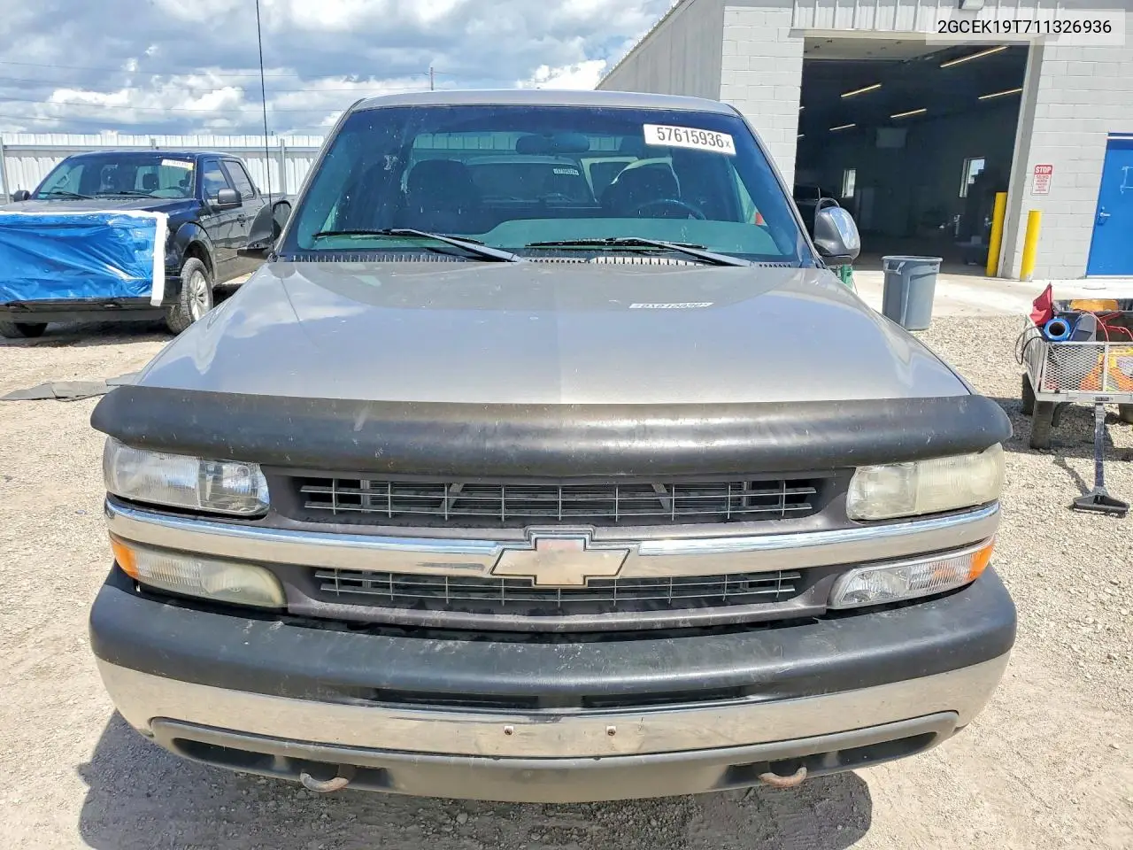 2001 Chevrolet Silverado K1500 VIN: 2GCEK19T711326936 Lot: 57615936