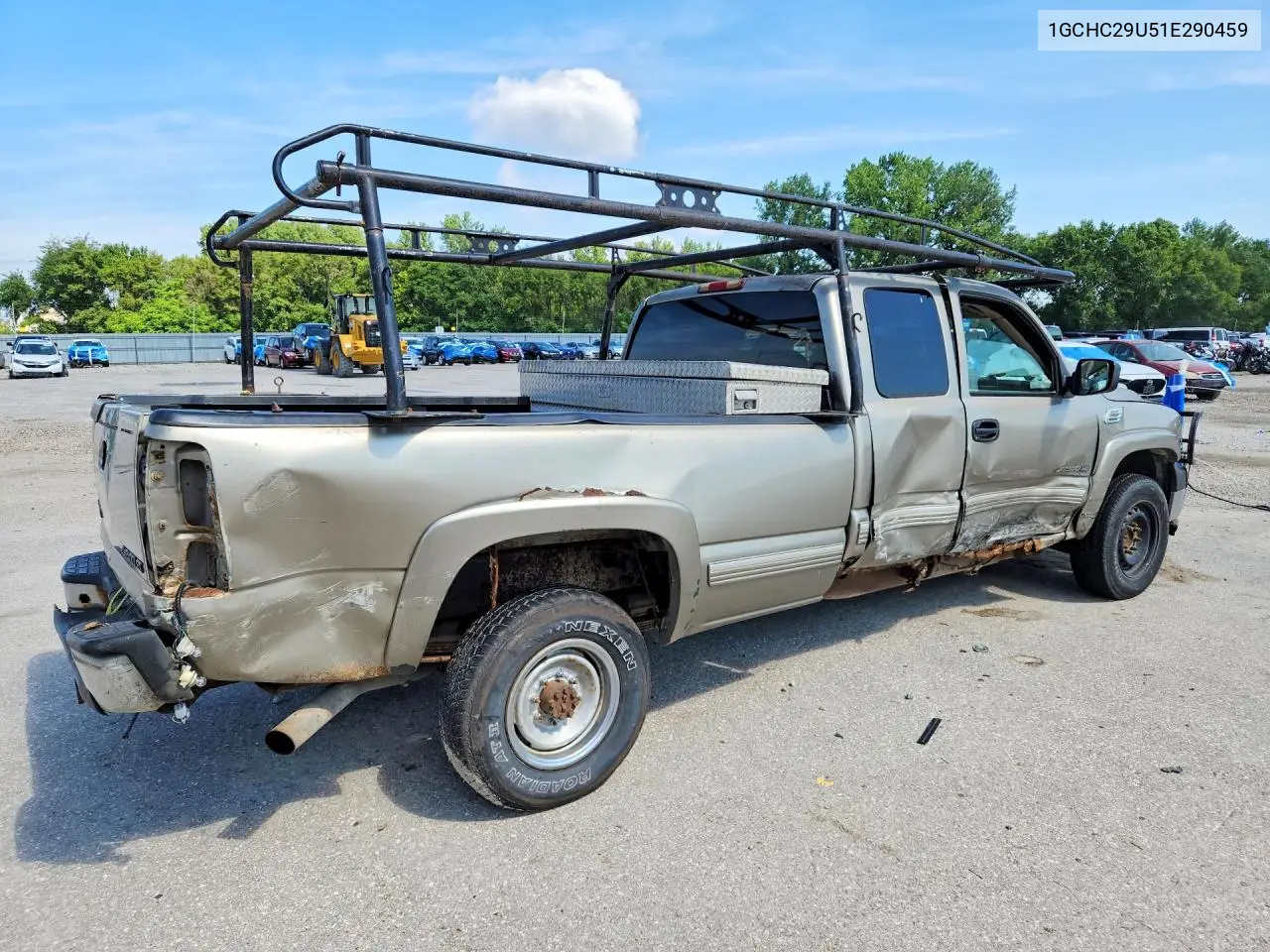 2001 Chevrolet Silverado C2500 Heavy Duty VIN: 1GCHC29U51E290459 Lot: 61799386