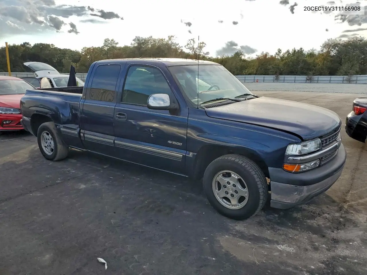 2GCEC19V311166908 2001 Chevrolet Silverado C1500