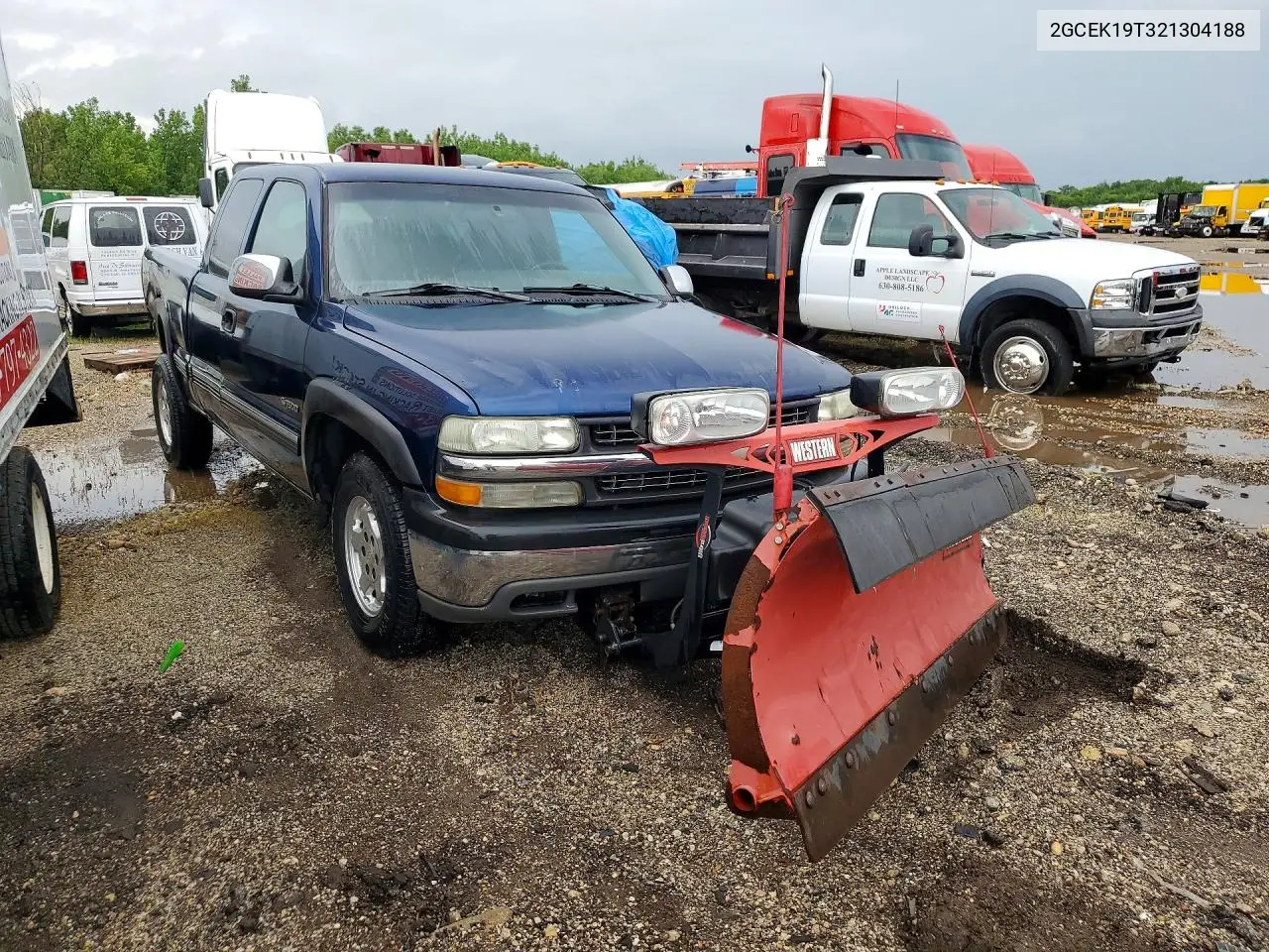 2002 Chevrolet Silverado K1500 VIN: 2GCEK19T321304188 Lot: 56649376