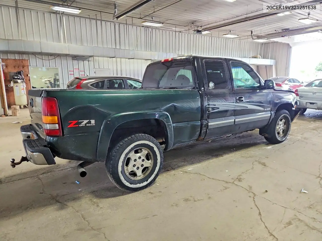 2002 Chevrolet Silverado K1500 VIN: 2GCEK19V321251638 Lot: 61889536