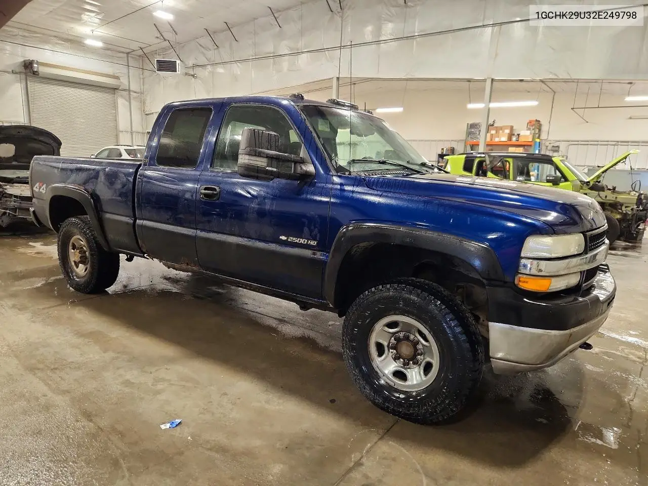 2002 Chevrolet Silverado K2500 Heavy Duty VIN: 1GCHK29U32E249798 Lot: 62021016