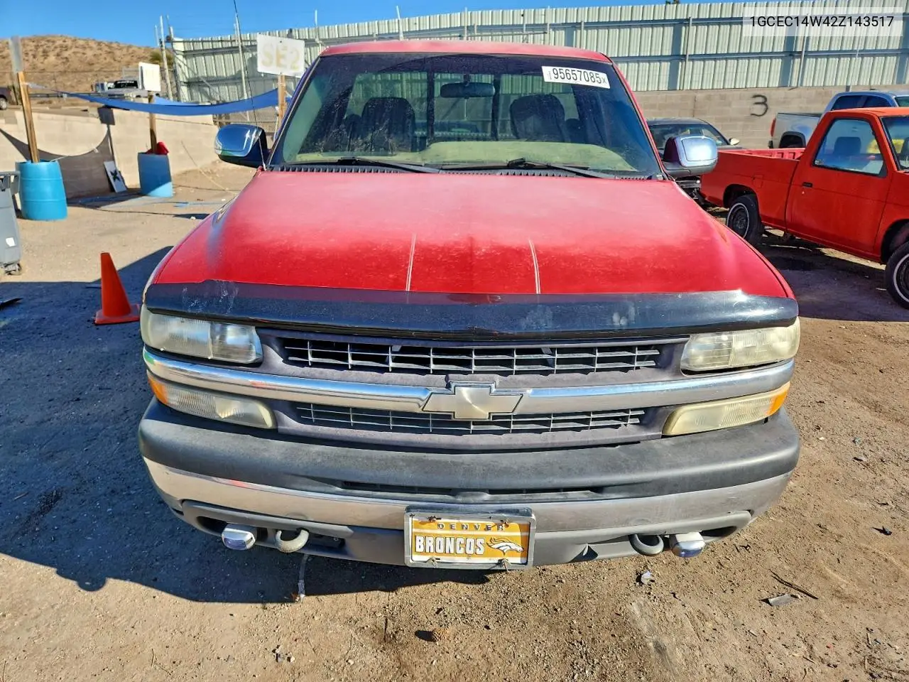 1GCEC14W42Z143517 2002 Chevrolet Silverado C1500