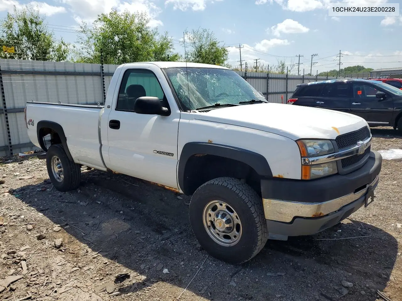 2003 Chevrolet Silverado K2500 Heavy Duty VIN: 1GCHK24U23E200228 Lot: 59237286