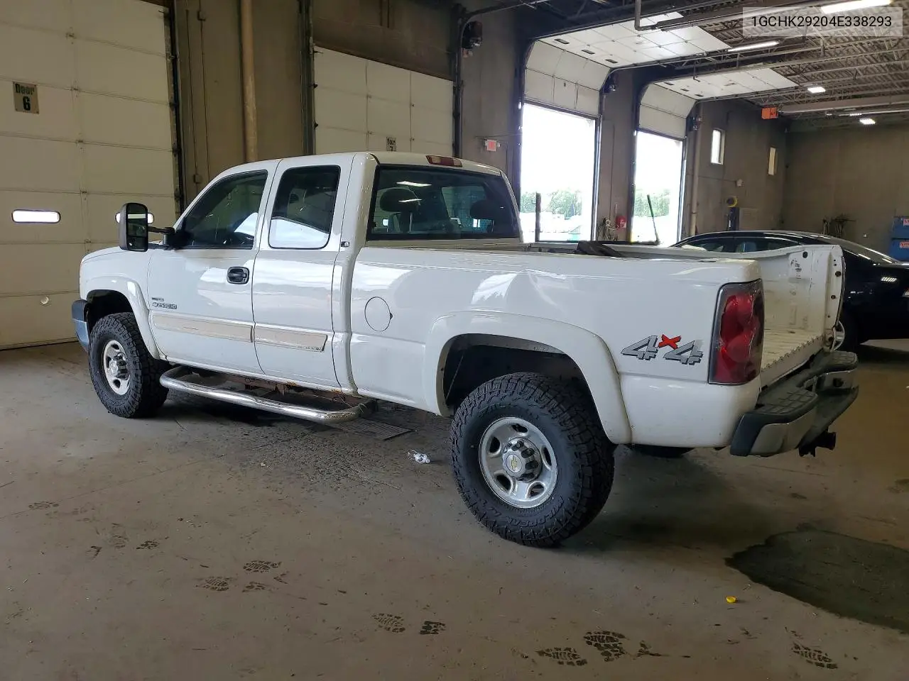 2004 Chevrolet Silverado K2500 Heavy Duty VIN: 1GCHK29204E338293 Lot: 62096606