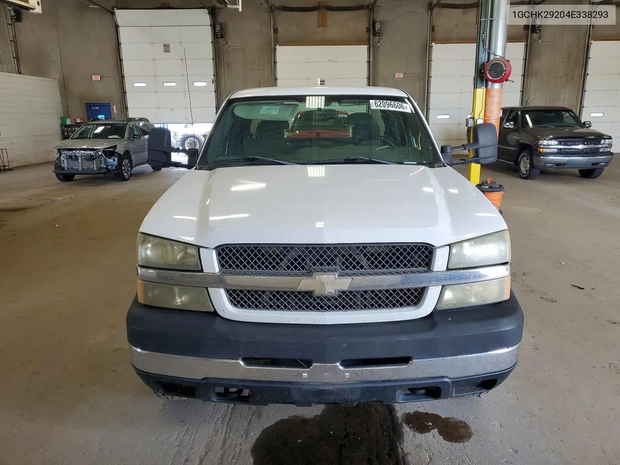 2004 Chevrolet Silverado K2500 Heavy Duty VIN: 1GCHK29204E338293 Lot: 62096606