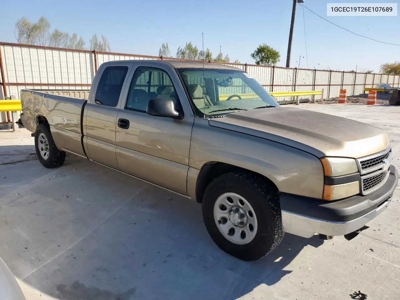 1GCEC19T26E107689 2006 Chevrolet Silverado C1500