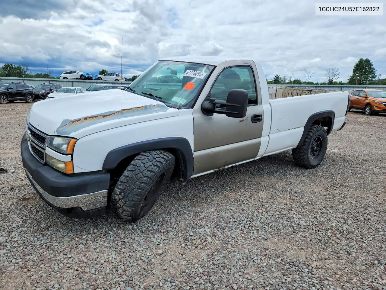 2007 Chevrolet Silverado C2500 Heavy Duty VIN: 1GCHC24U57E162822 Lot: 61776896