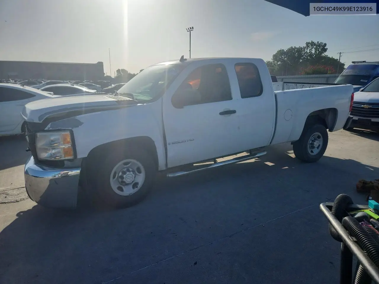 2009 Chevrolet Silverado C2500 Heavy Duty VIN: 1GCHC49K99E123916 Lot: 61363276