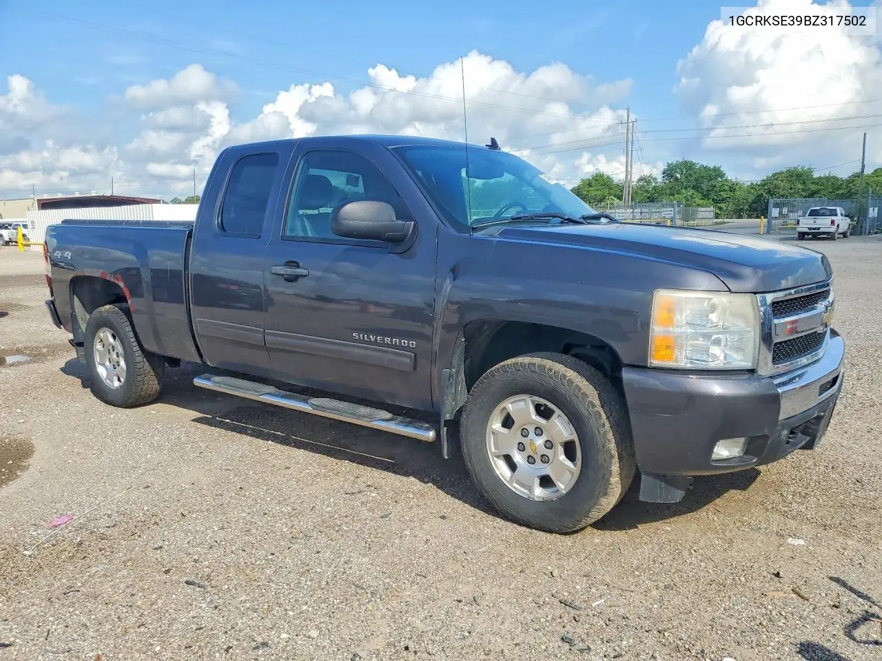1GCRKSE39BZ317502 2011 Chevrolet Silverado K1500 Lt