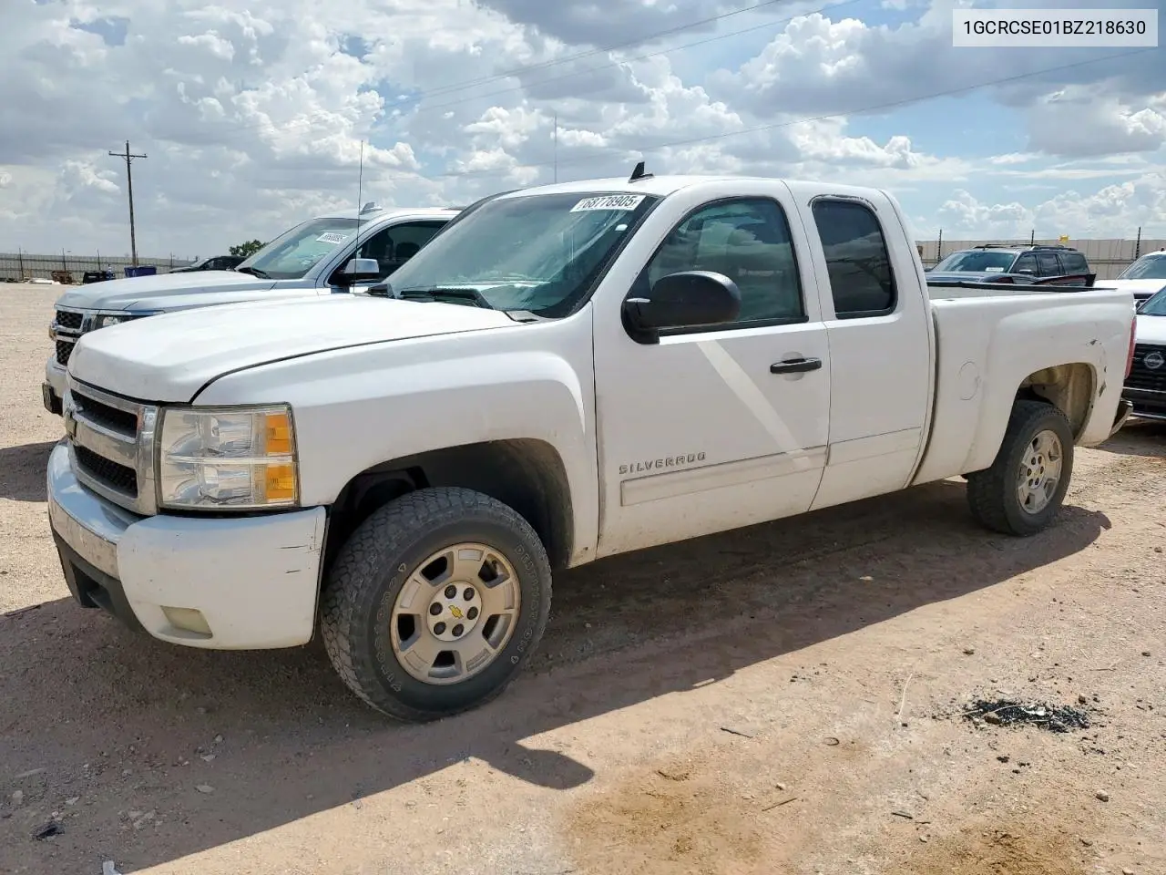 1GCRCSE01BZ218630 2011 Chevrolet Silverado C1500 Lt