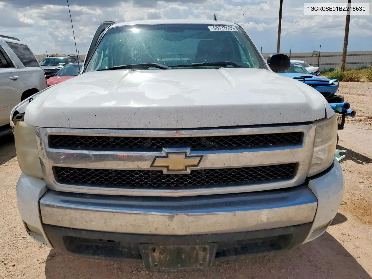 1GCRCSE01BZ218630 2011 Chevrolet Silverado C1500 Lt